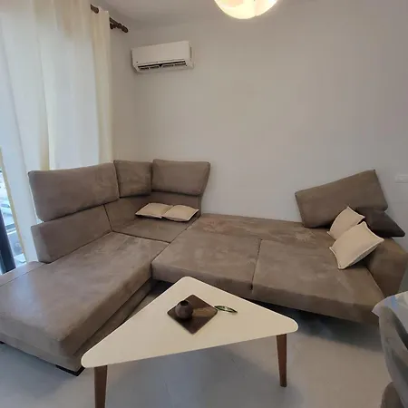 Henri's 2 Appartement