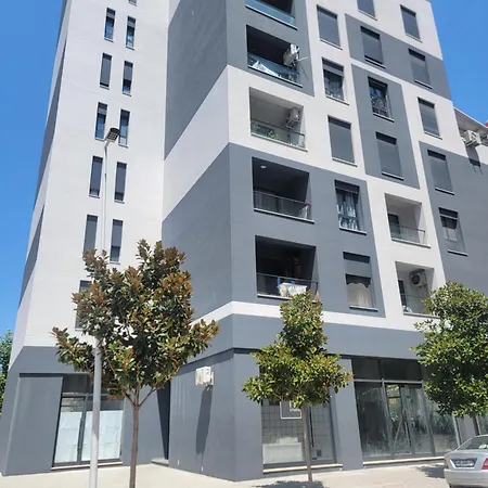 Henri's 2 * Vlorë